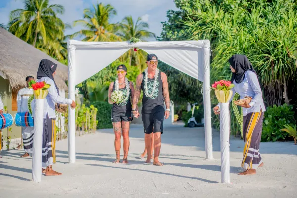 Destination wedding photography in the Maldives