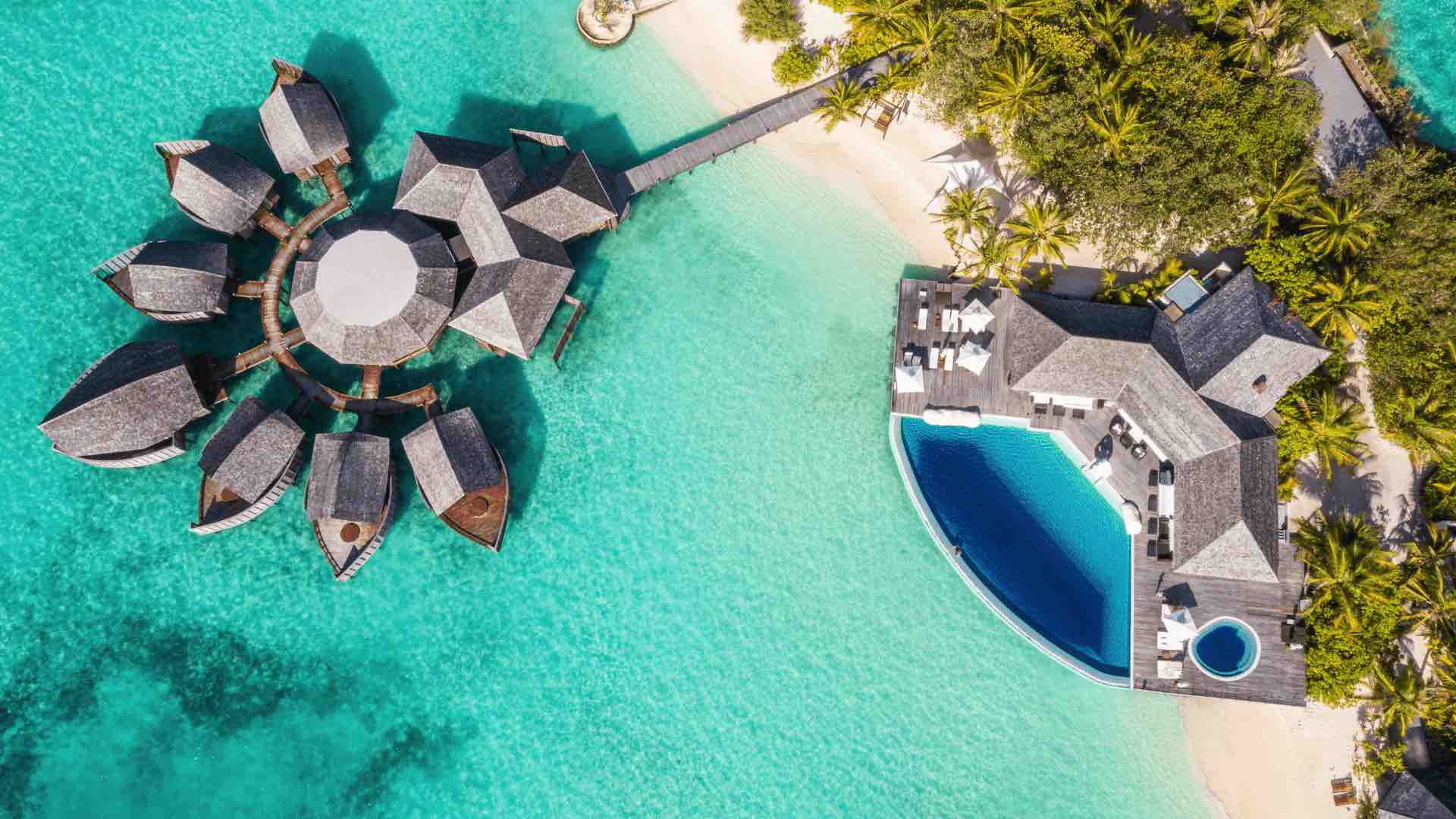 Lily Beach Resort And Spa Im Maldives